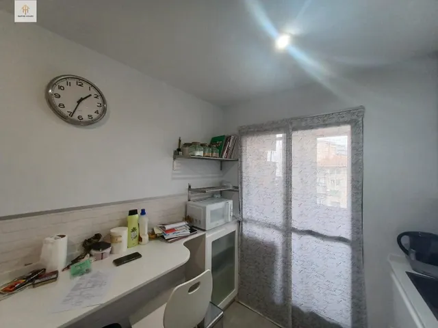 Se VENDE ático dúplex en zona FRATRES - foto 5