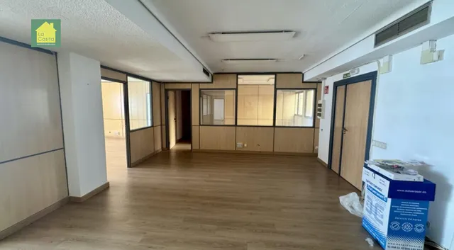 LA CASITA INMOBILIARIA ALQUILA DESPACHOS — 19