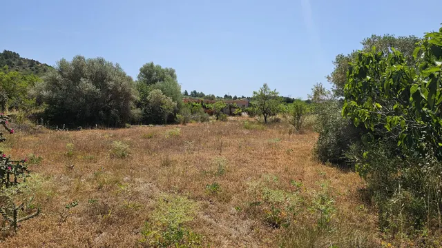 VENTA DE 3 PARCELAS AGRUPADAS CON POSIBILIDAD DE CONSTRUIR UNA VIVIENDA UNIFAMILIAR !! — 13