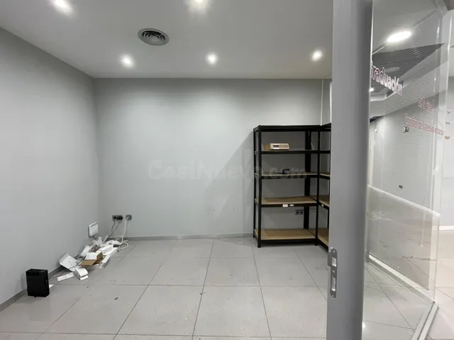 ALQUILER LOCAL COMERCIAL EN EL CENTRO DE PONFERRADA - foto 5