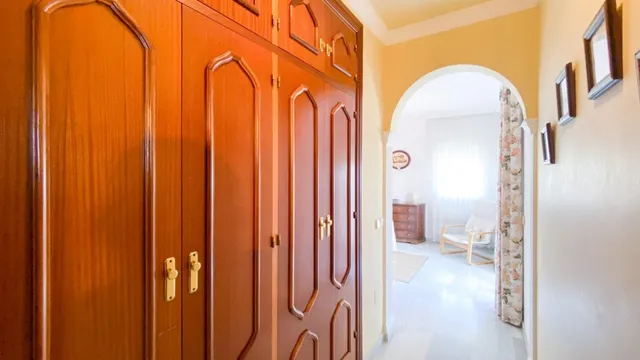 VENTA DE CHALET INDEPENDIENTE EN LA ZONA DE EL LAGAREJO, MIJAS COSTA. ¡5 DORMITORIOS Y PISCINA! — 42