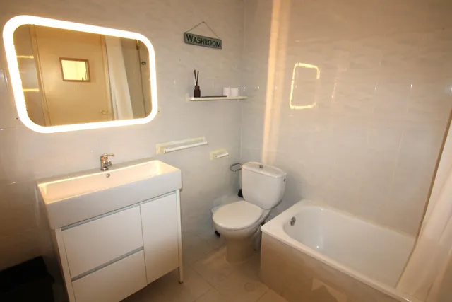 Junto calle Trafalgar,  luminoso segundo piso de 40 metros cuadrados con cédula de habitabilidad — 19