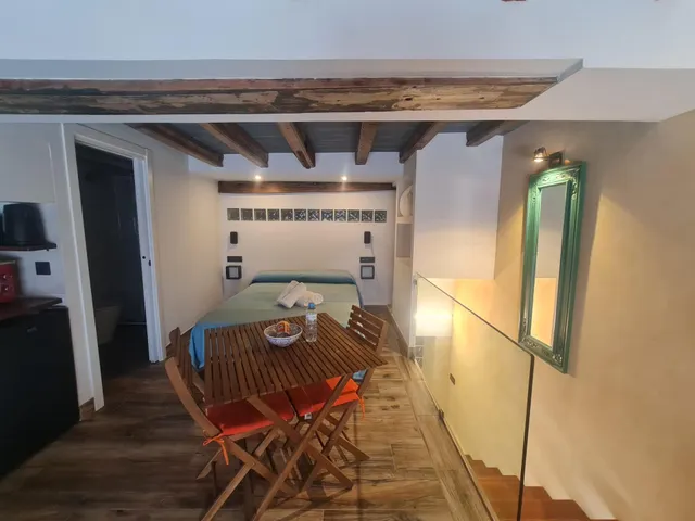 PISO CON LICENCIA TURISTICA Y LOCAL COMERCIAL — 12