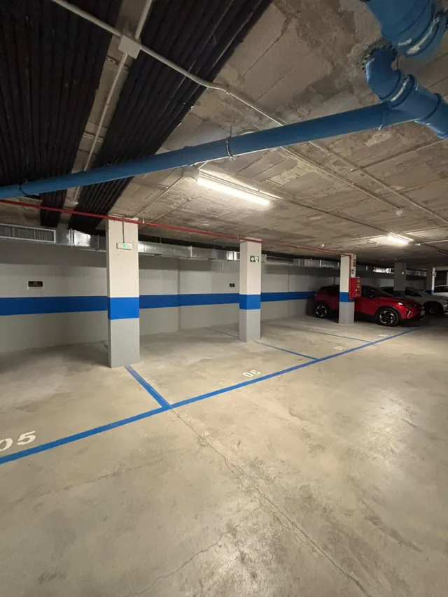 Se vende ático con piscina privada en Estepona — 26