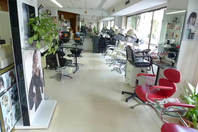 Local comercial 2 habitaciones 150m² en venta - Avenida Euro - foto 2