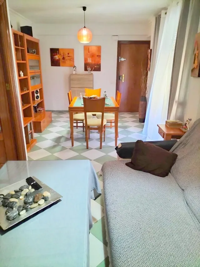 Piso exterior en venta en San Juan Bajo – Luminoso y con ter - foto 3