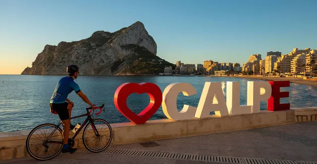 Extraordinario apartamento de nueva construcción a la venta en Calpe con vistas al mar. — 19