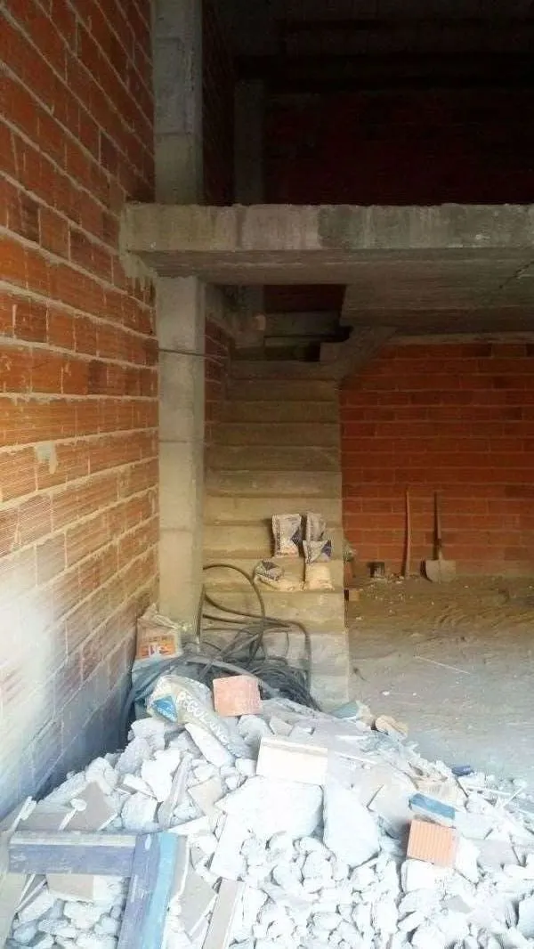 SE VENDE LOCAL PARA ACONDICIONAR CON SALIDA DE HUMOS — 3