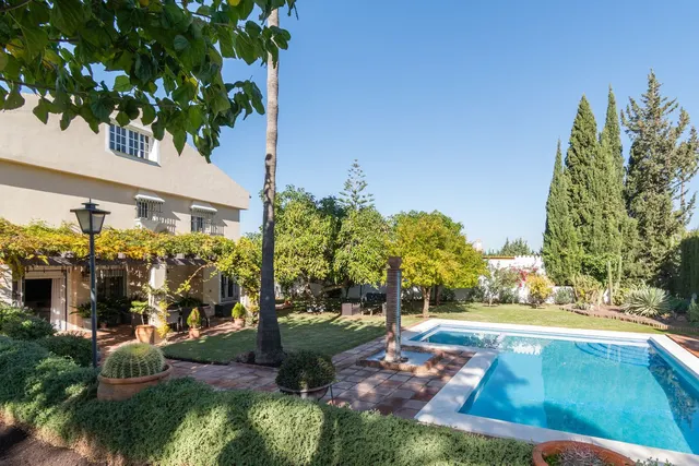 Chalet 7 habitaciones 350m² en venta - Centro — 38
