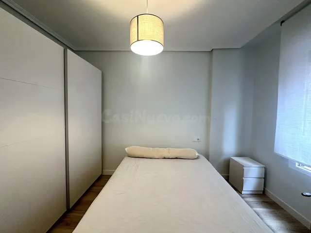 Habitación en alquiler en Zamora, Ensanche–Tres Cruces | 310 €/mes — 3