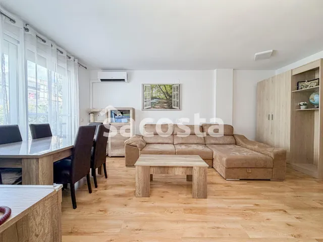 Acogedor piso en Blanes – Els Pavos, con terraza, ascensor y - foto 5