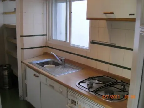 PISO ATICO  DE DOS GRANDES DORMITORIOS, 1 BAÑO, AMPLIO SALÓN, COCINA, TERRAZA DE 19M2, GARAJE Y TRAS — 22