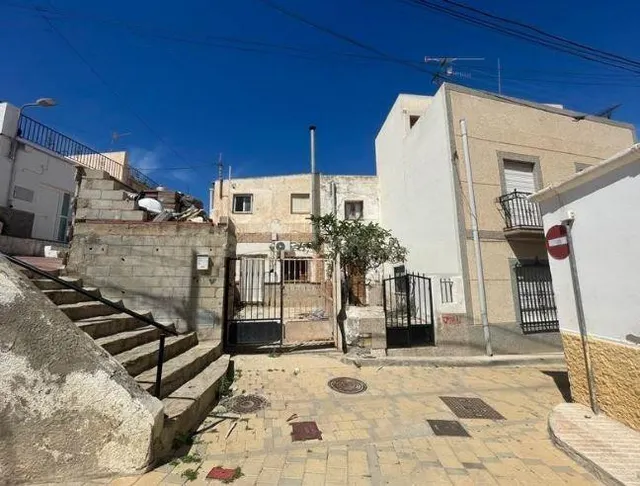 SE VENDE casa OKUPA en C Tranco 12 de Turre - foto 3