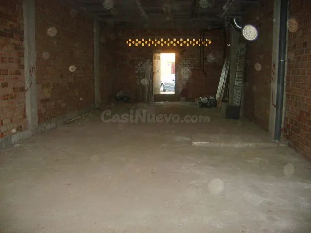 Local de 85 m2 en Avenida Santa Lucía. - foto 3