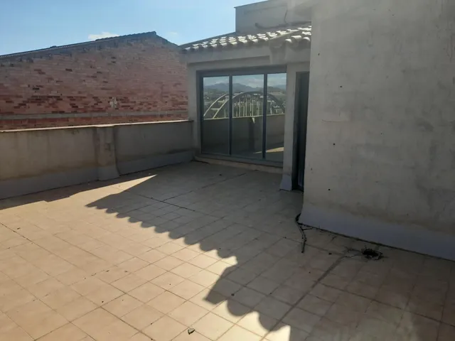 OPORTUNIDAD ESPECTACULAR LOCAL DE OFICINAS EN LA ZONA MAS CENTRICA DE MORA D´EBRE — 39