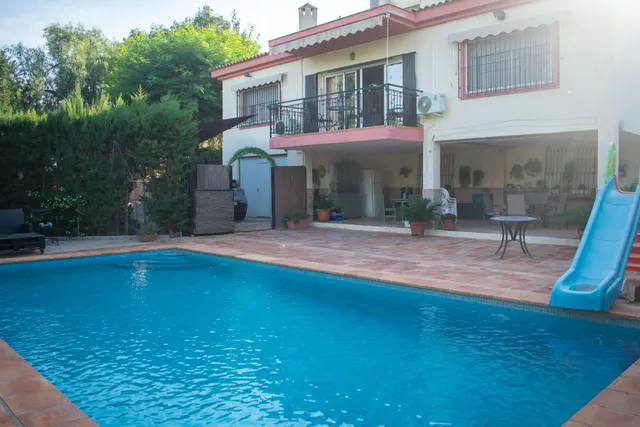 Chalet 5 habitaciones 231m² en venta - Residencial los romeros — 46