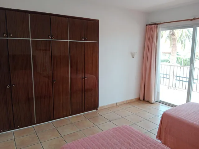 Villa 4 habitaciones 337m² en venta - Zona Sierra Helada — 24