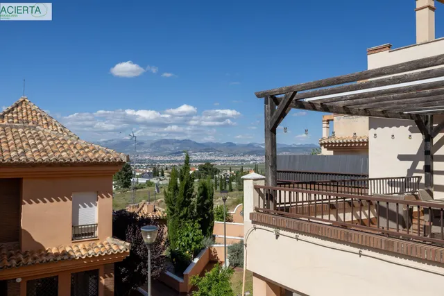 Ponemos a la venta esta preciosa casa en Urbanizacion cerrada, con zonas comunes y piscina comunitaria. — 13