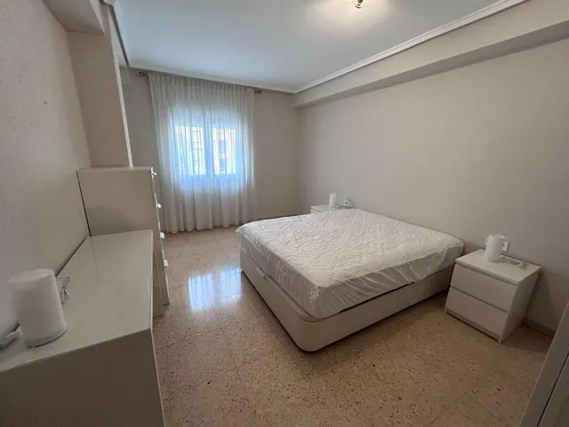 Piso 3 habitaciones 117m² en alquiler - La Raiosa — 28