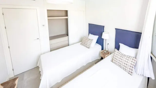 Piso El Higuerón , Fuengirola — 32