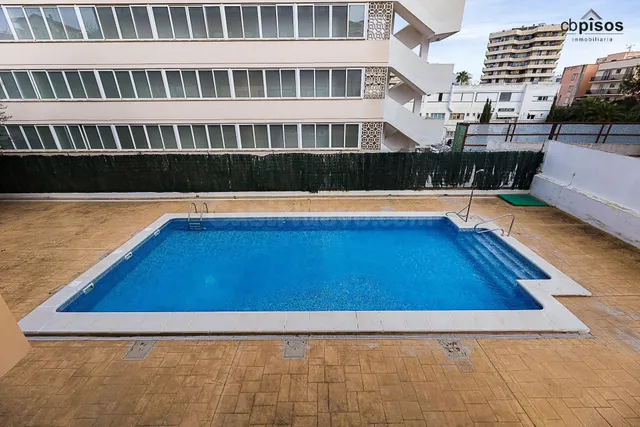 SE VENDE PLANTA BAJA EXCLUSIVA EN SON ARMADAMS CON DOS AMPLI - foto 3