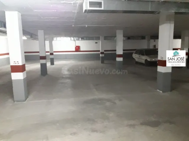 SE VENDE PLAZA DE GARAJE CON TRASTERO EN ASPE