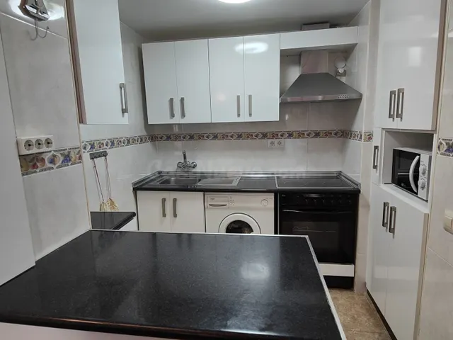 Piso 1 habitación 50m² en alquiler - Almuñecar Centro - foto 2