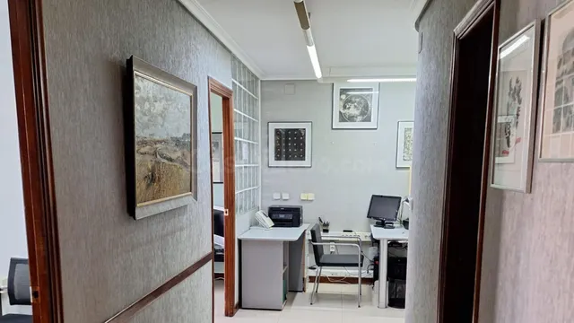 Oficina en venta en el Centro de Torrelavega - foto 2