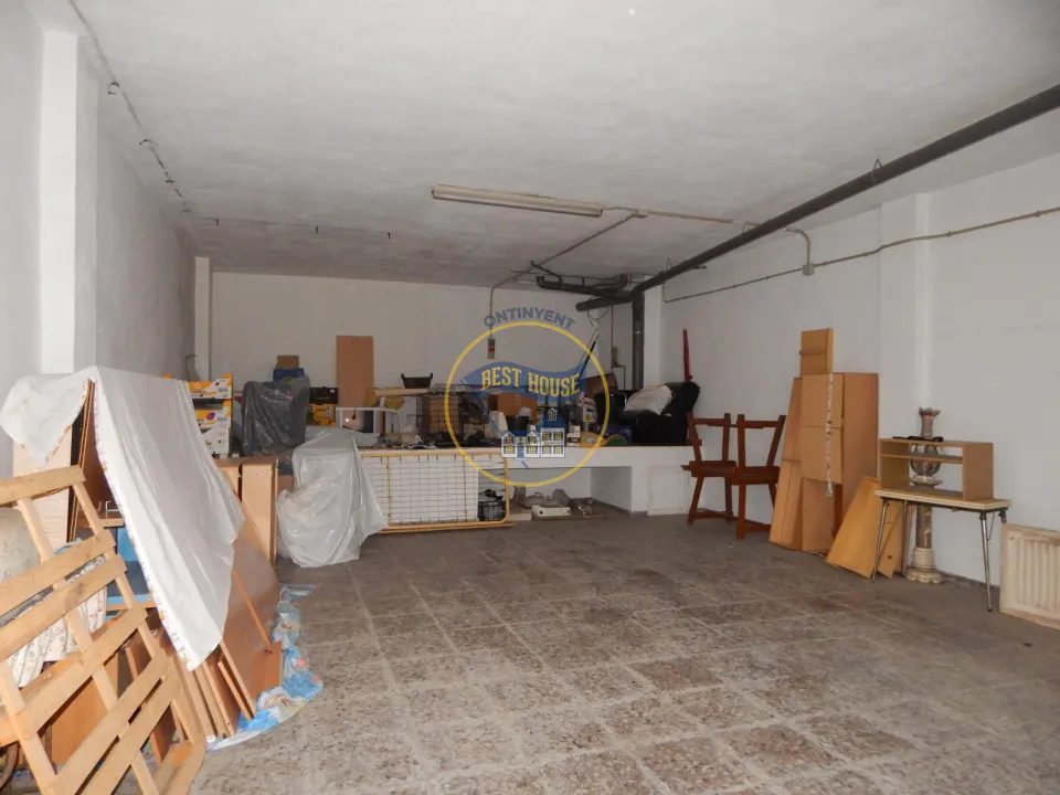 Local planta baja chaflán en Bocairent en venta
