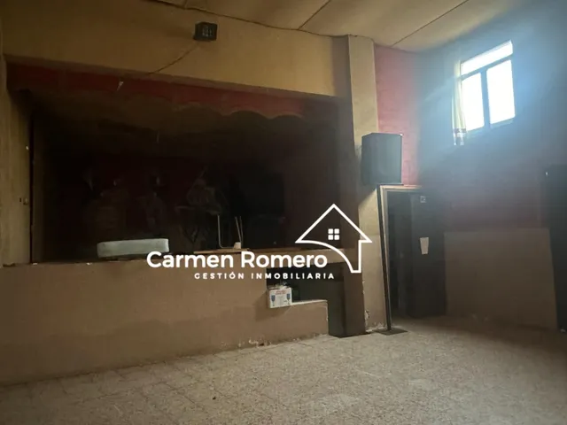 LOCAL COMERCIAL   INSTALADO COMO SALON DE BAILE EN VILLORIA — 6