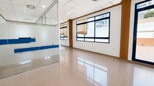 Oficinas en alquiler en Calle San Bartolomé con opción de te - foto 4