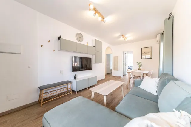 Encantador chalet adosado recién reformado a estrenar en La  - foto 5