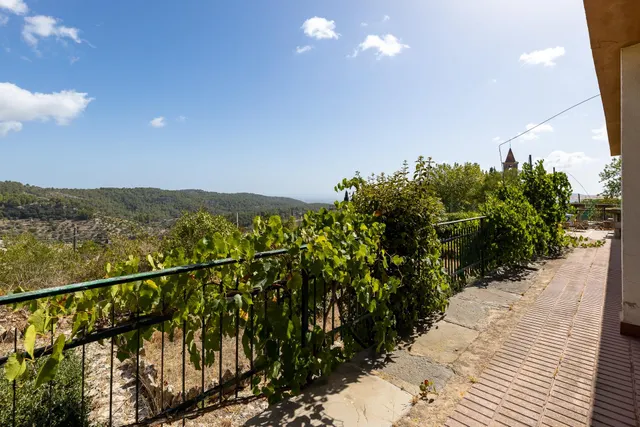 GRAN CHALET EN EL PRECIOSO PUEBLO DE GALILEA — 4