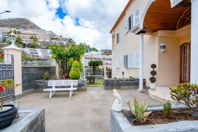 Magnífico Chalet Independiente en Venta en Calle Emeterio Pa - foto 3