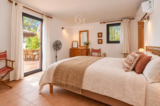VILLA GRANADELLA · VISTAS AL MAR, NATURALEZA Y PRIVACIDAD EN PARQUE NATURAL GRANADELLA JAVEA — 18