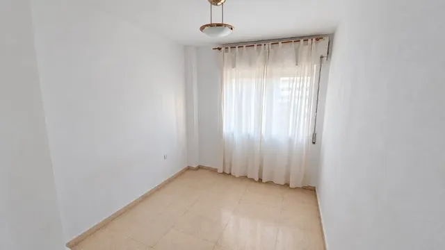 TU NUEVO HOGAR: 3 DORMITORIOS, GRAN TERRAZA Y GARAJE EN RECINTO CERRADO — 26