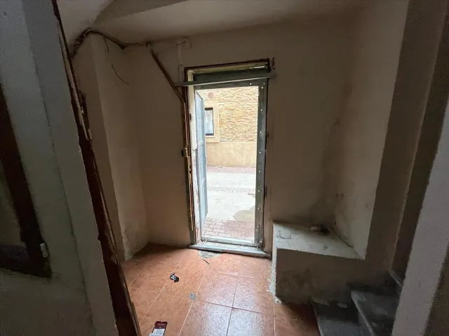 Casa adosada en la bisbal d'empordà — 13