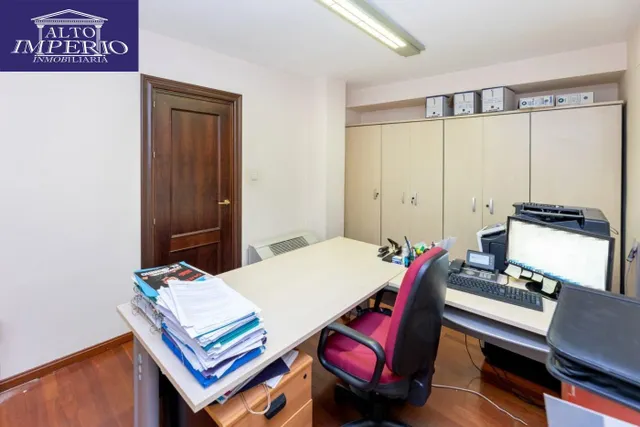 Magnífica oficina en venta — 10