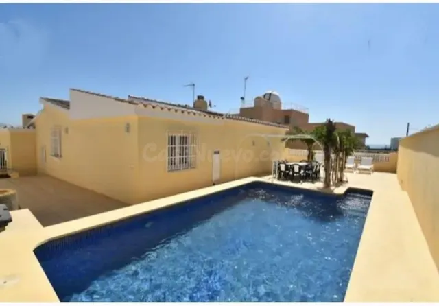 Casa o chalet independiente en venta en calle Urb Calarreona