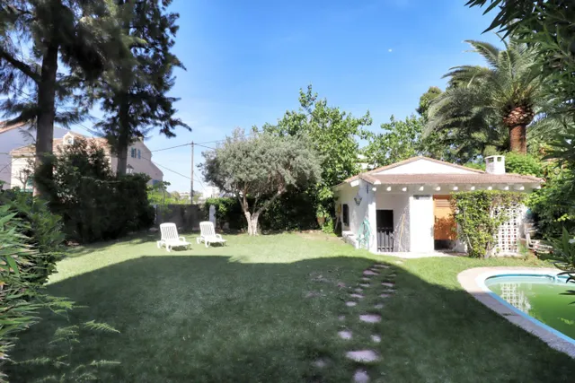 Villa en la zona Noble de Rocafort — 3