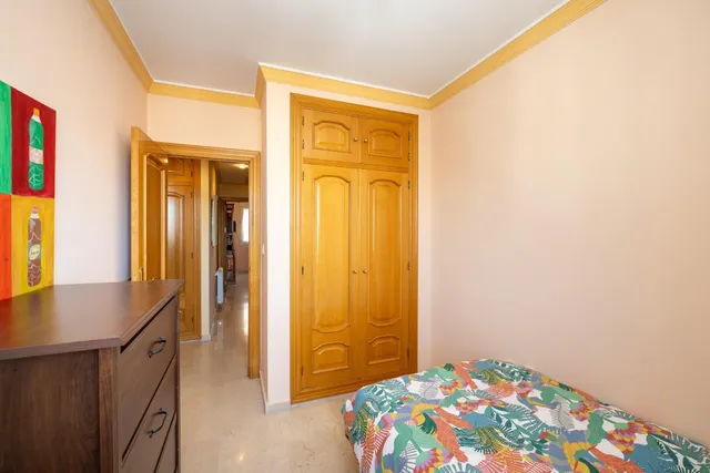 Espectacular casa unifamiliar en recinto cerrado en Granada capital — 27