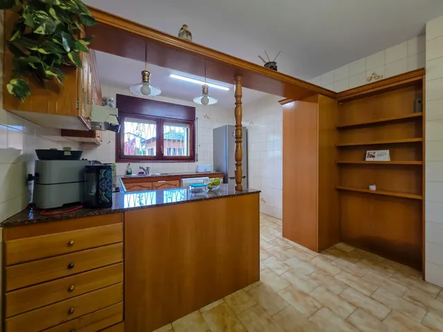 CASA DE 2 PLANTAS CON APARTAMENTO Y JARDIN — 16