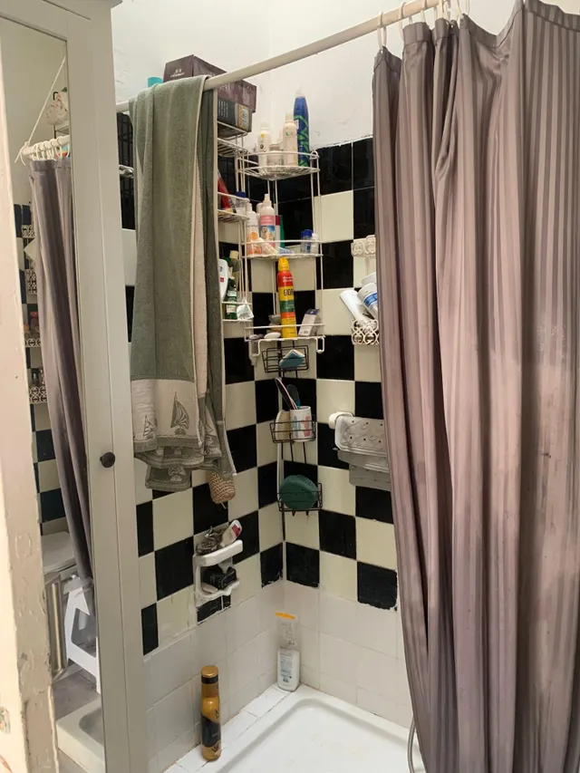 Atico con encanto en zona privilegiada--Avenida veinticinco de julio — 25