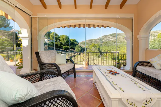 Finca Valleverde. Encantadora villa de una sola planta en venta en Llíber con una gran parcela. — 9
