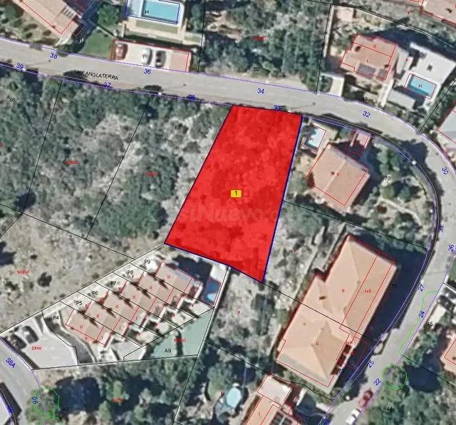 Terreno en venta para chalet con vistas a la playa en Peñísc