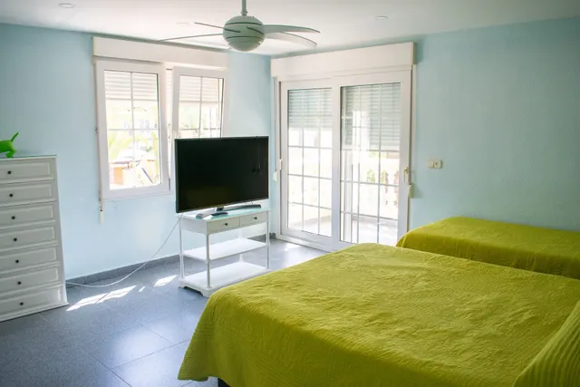Villa 7 habitaciones 545m² en venta - Costa blanca — 28