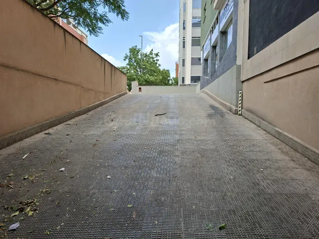 4 magníficas plazas de garaje entre Av Príncipe de Asturias  - foto 2