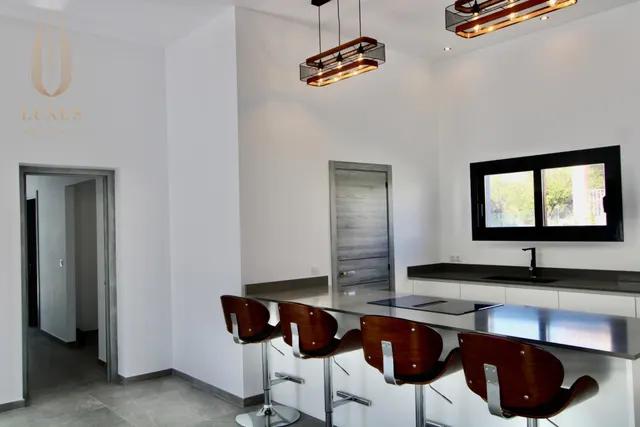 Villa en una sola planta con privacidad y bonitas vistas — 19
