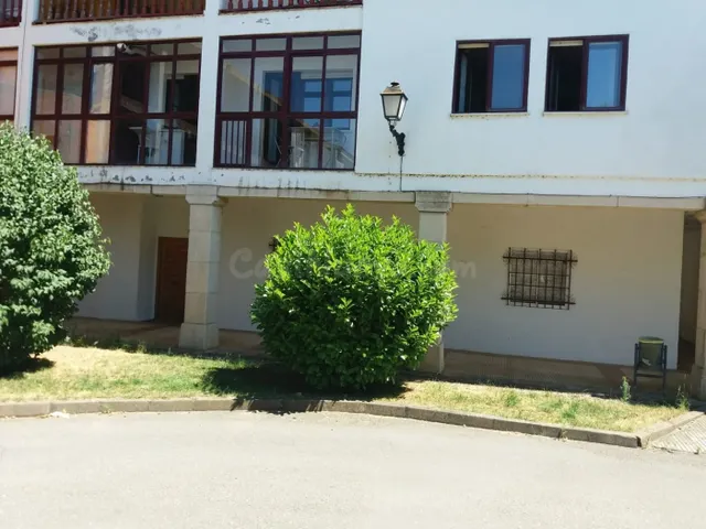 SE VENDE PISO DE 3 HAB.,SALÓN, COCINA, BAÑO, TERRAZA ACRISTA