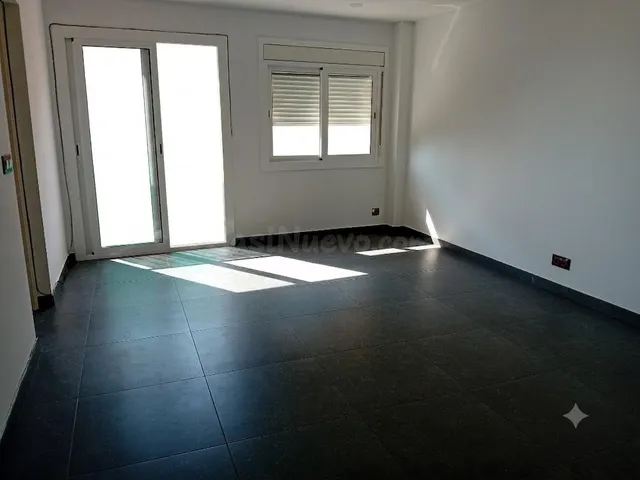 Piso con ascensor, listo para entrar a vivir en Cerdanyola ( - foto 5